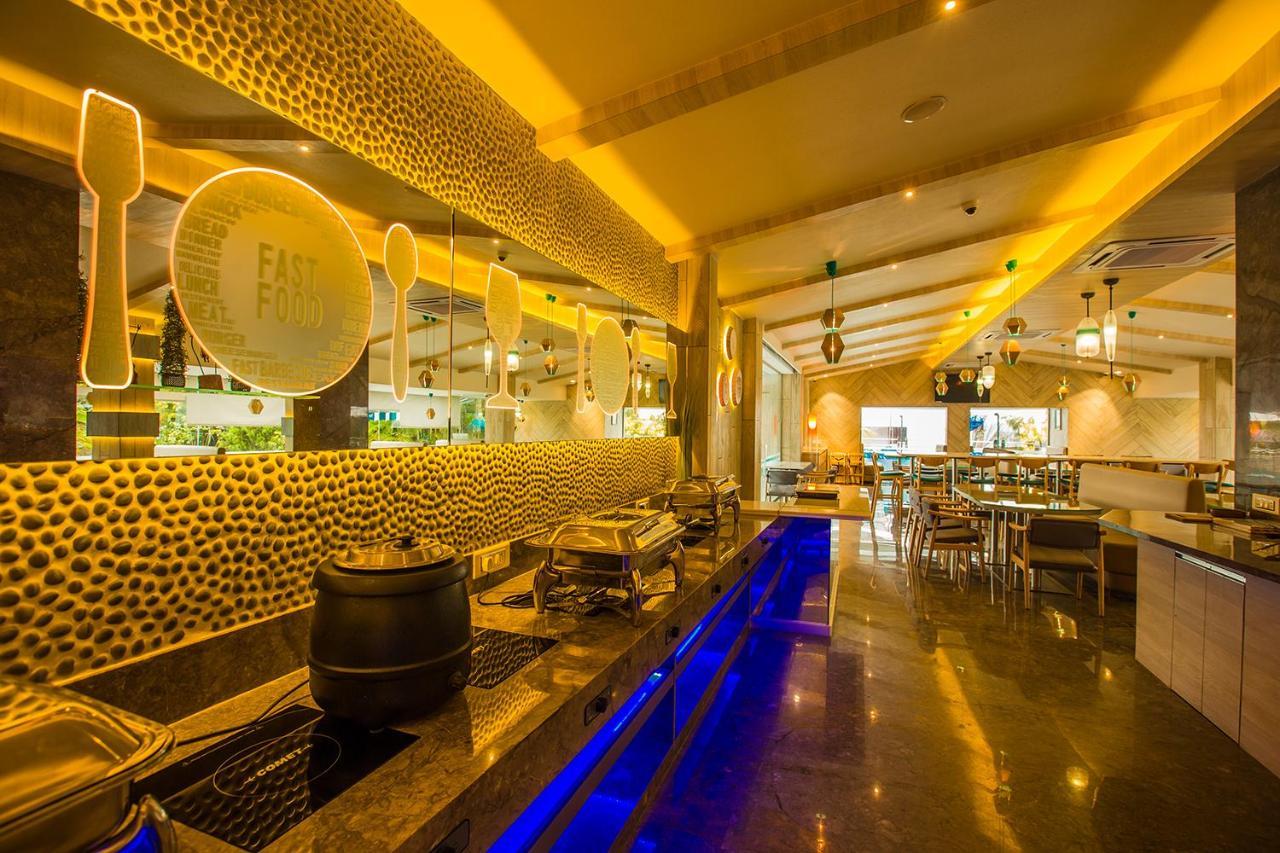 Hotel Millennium Park Panchgani Bagian luar foto