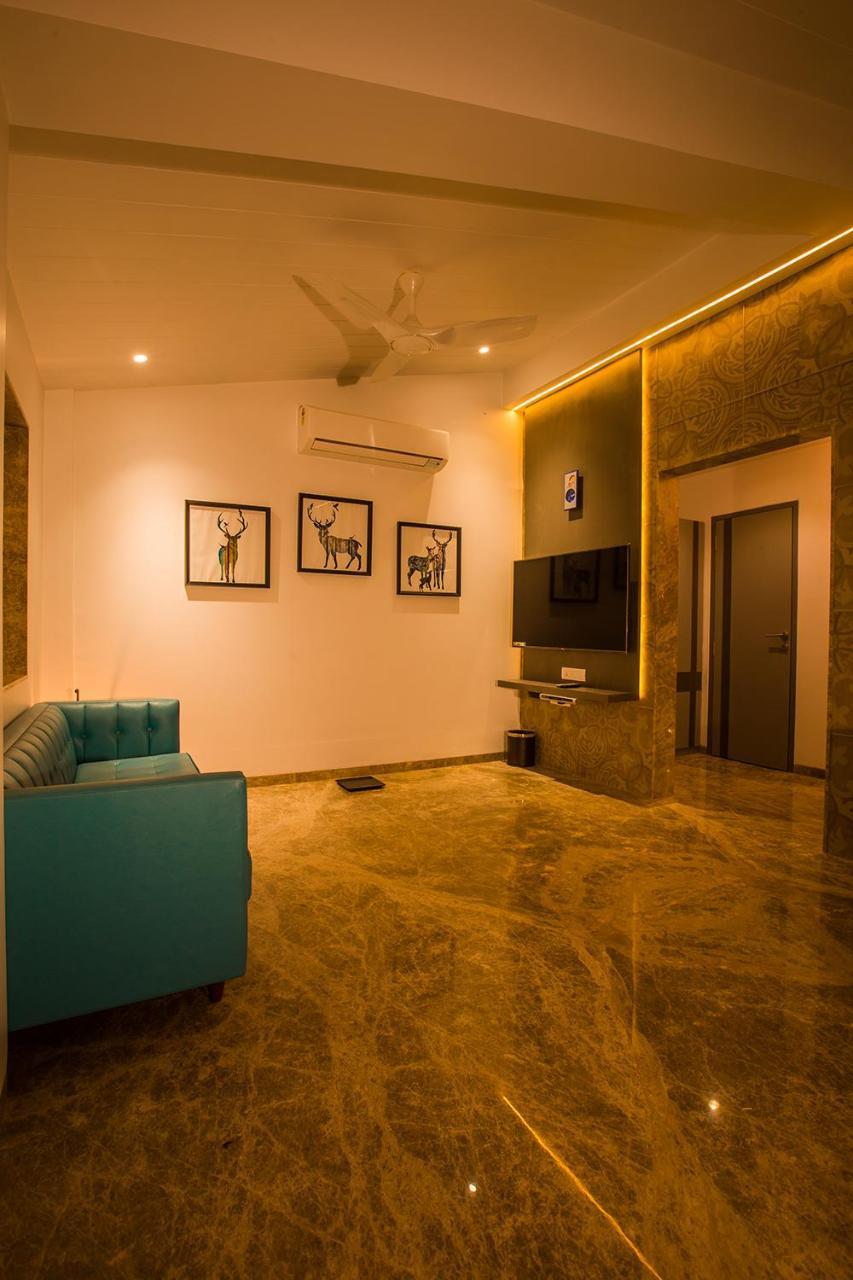 Hotel Millennium Park Panchgani Bagian luar foto